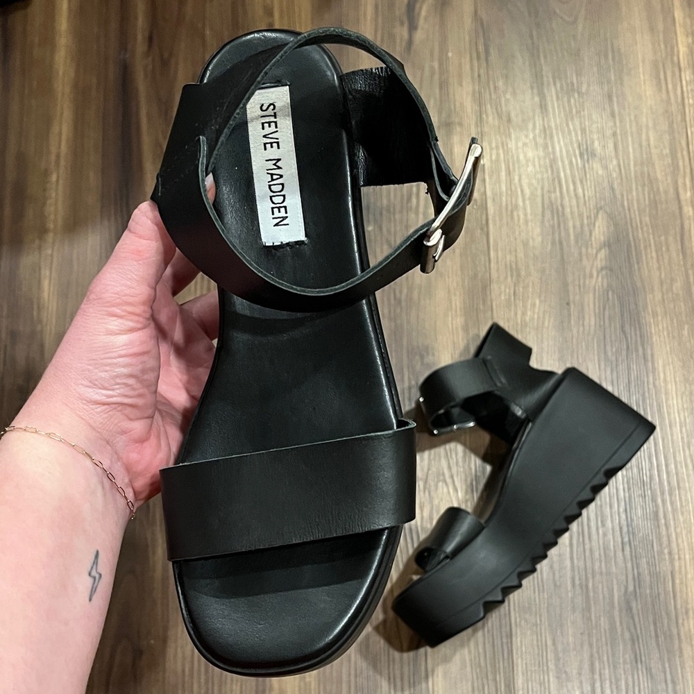 Steve Madden Black Leather Platform Sandals